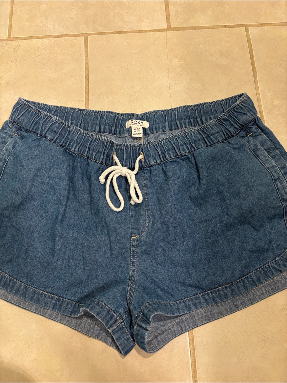 Roxy Medium Blue Denim Drawstring Shorts Pull On Sz XL Short Shorts